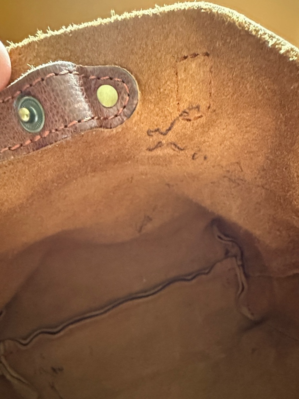 Portland Leather Brown Convertible Shoulder Tote - Picture 6 of 7